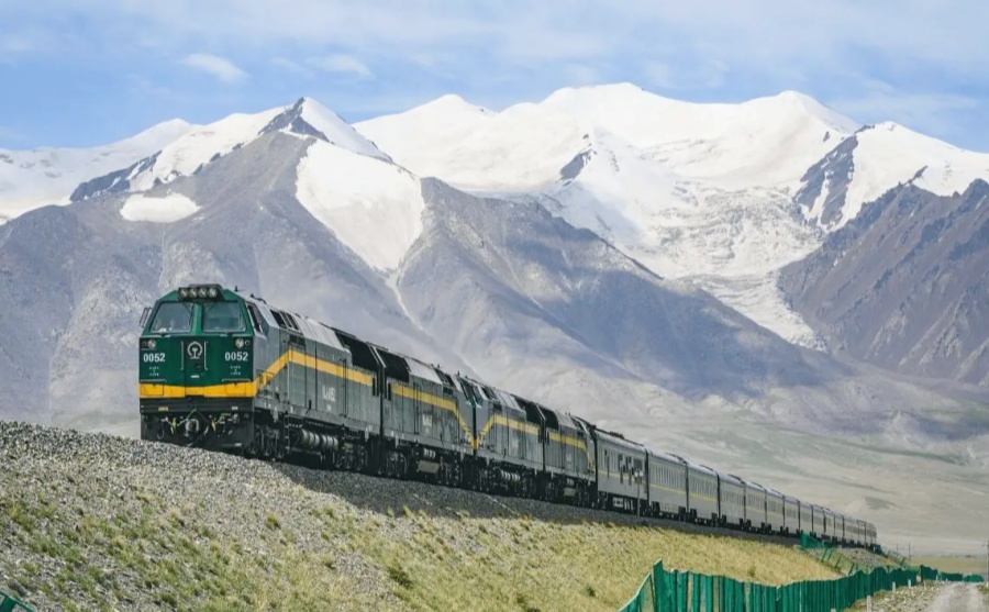 Die Qinghai-Tibet Bahn von Xining nach Lhasa